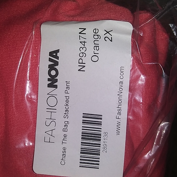 Fashion Nova "Chase The Bag" Pants - Picture 3 of 11